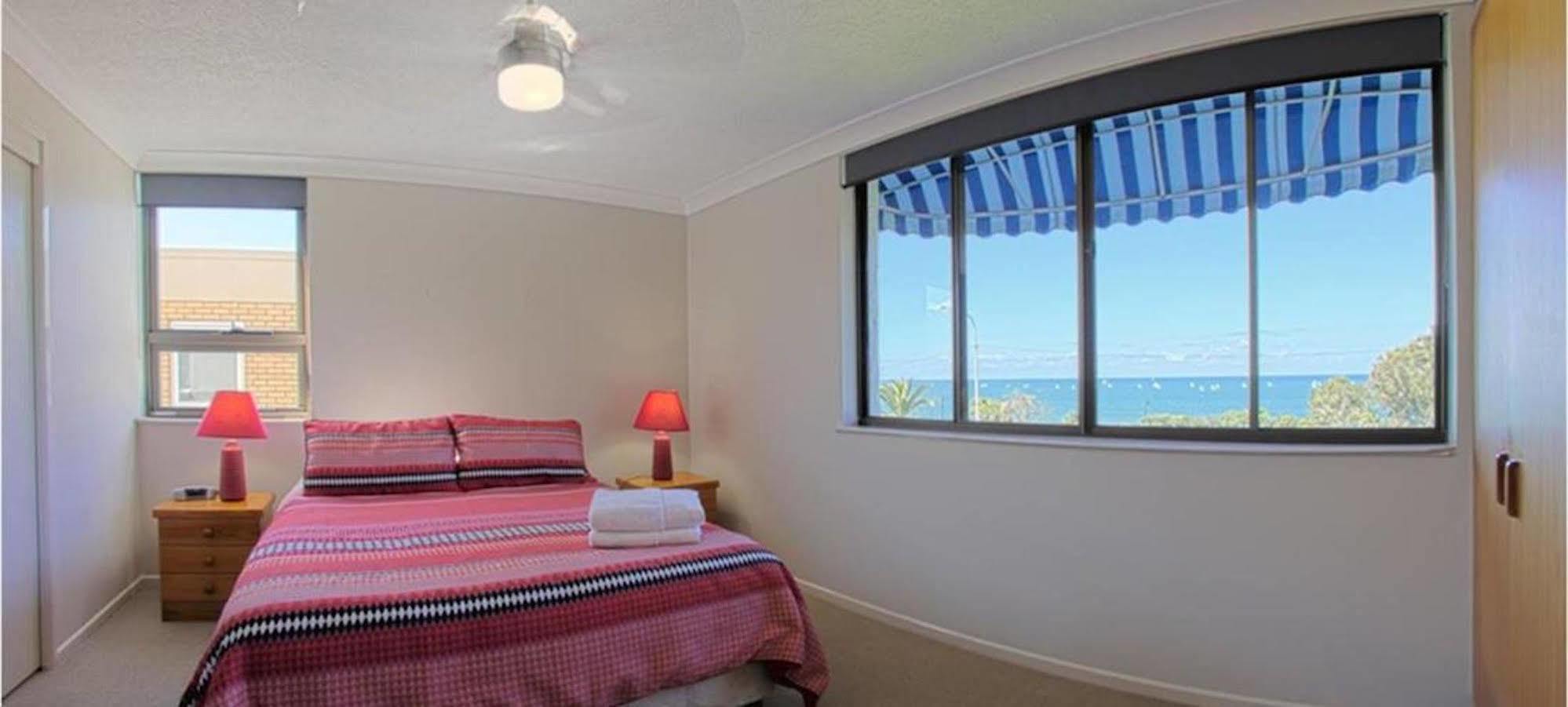 Headland Tropicana Resort Alexandra Headland Luaran gambar