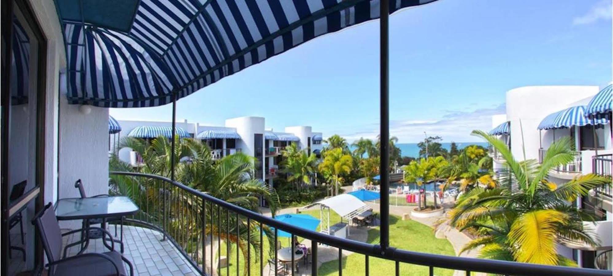 Headland Tropicana Resort Alexandra Headland Luaran gambar